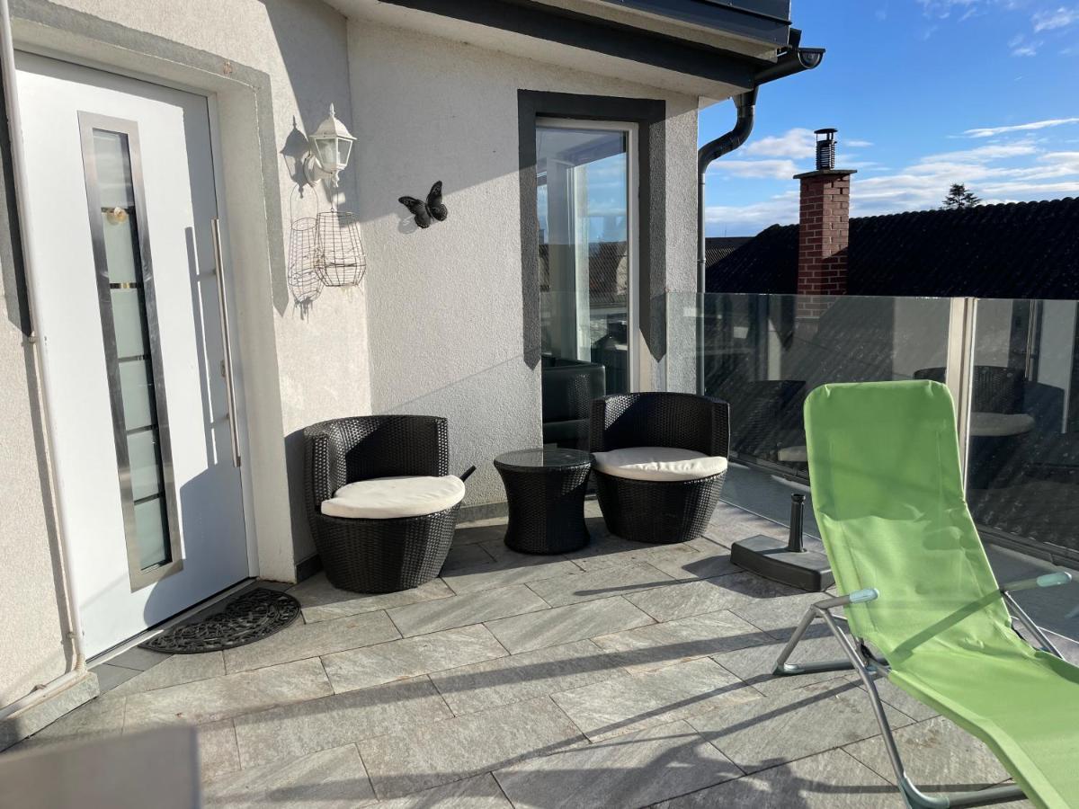 Cozy Apartment Next Outlet Center & Airport With Pool & Garden Parndorf Exterior foto