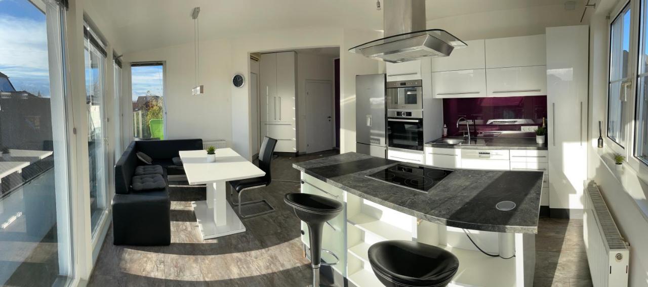 Cozy Apartment Next Outlet Center & Airport With Pool & Garden Parndorf Exterior foto