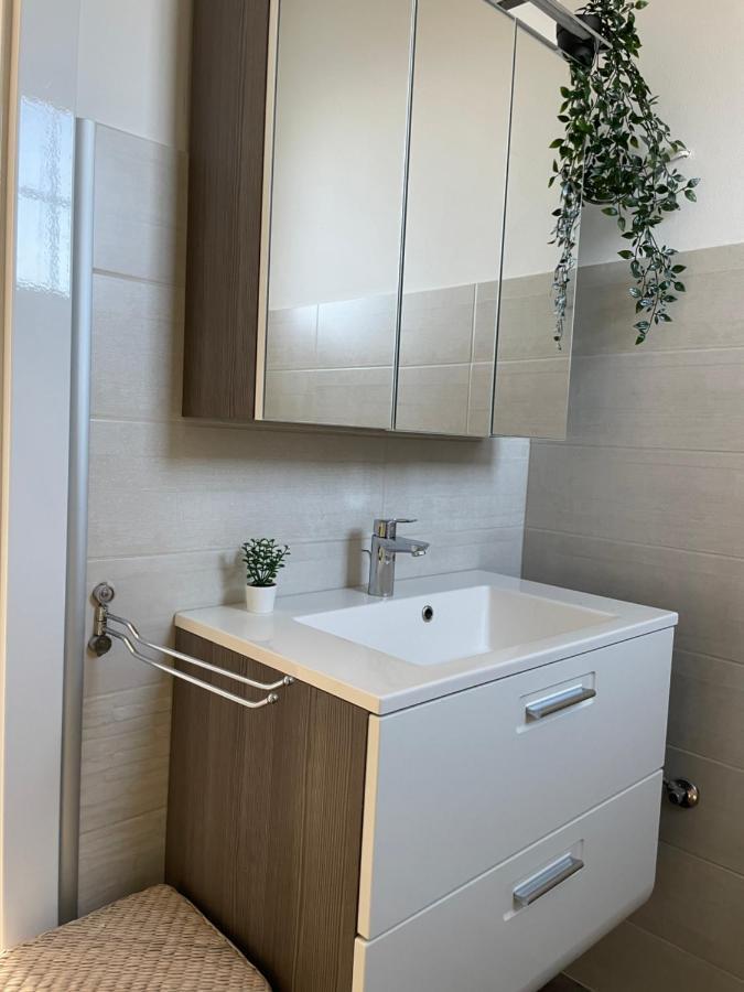 Cozy Apartment Next Outlet Center & Airport With Pool & Garden Parndorf Exterior foto