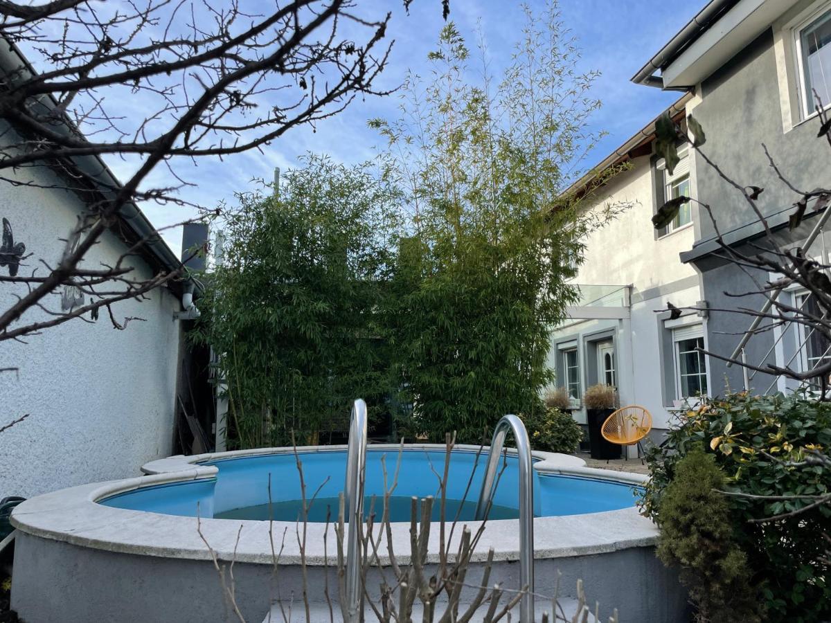 Cozy Apartment Next Outlet Center & Airport With Pool & Garden Parndorf Exterior foto